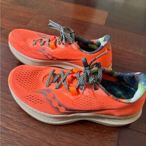 Saucony Endorphin Speed - women’s size 8.5